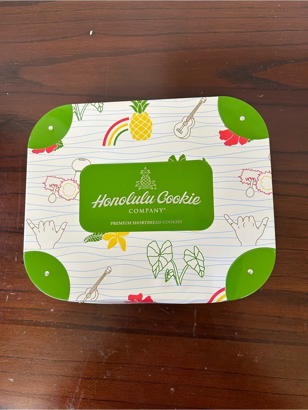 Free item: empty cookie tin